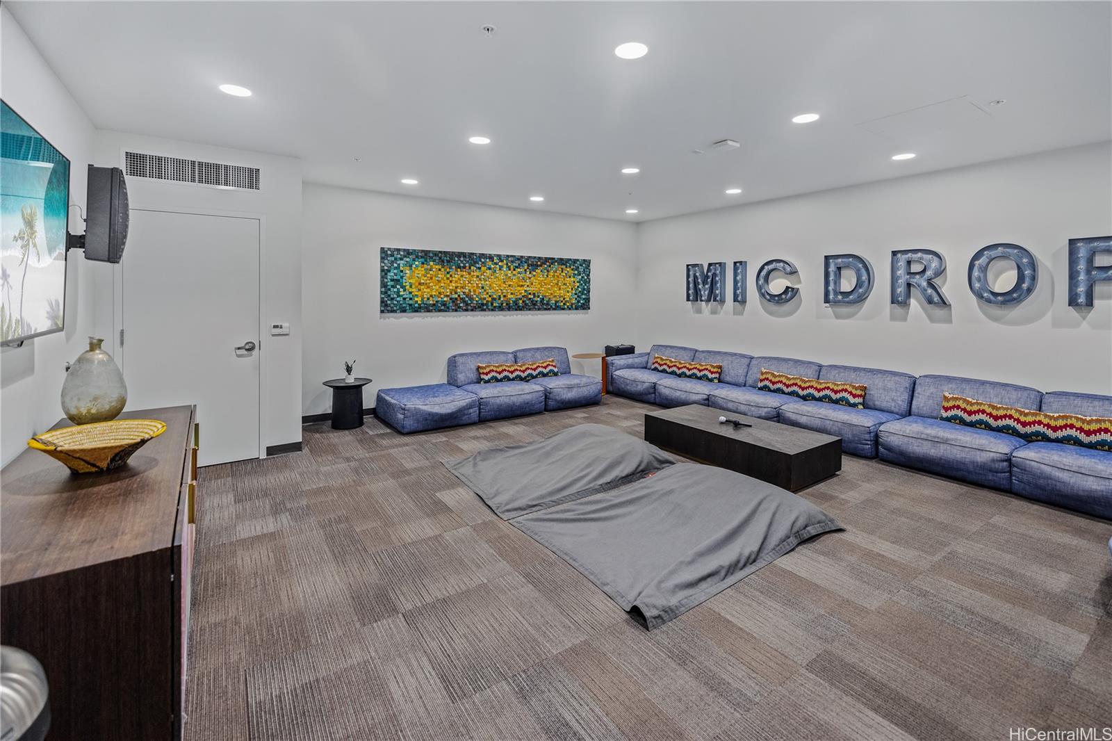 988 Halekauwila condo # 1202, Honolulu, Hawaii - photo 19 of 24