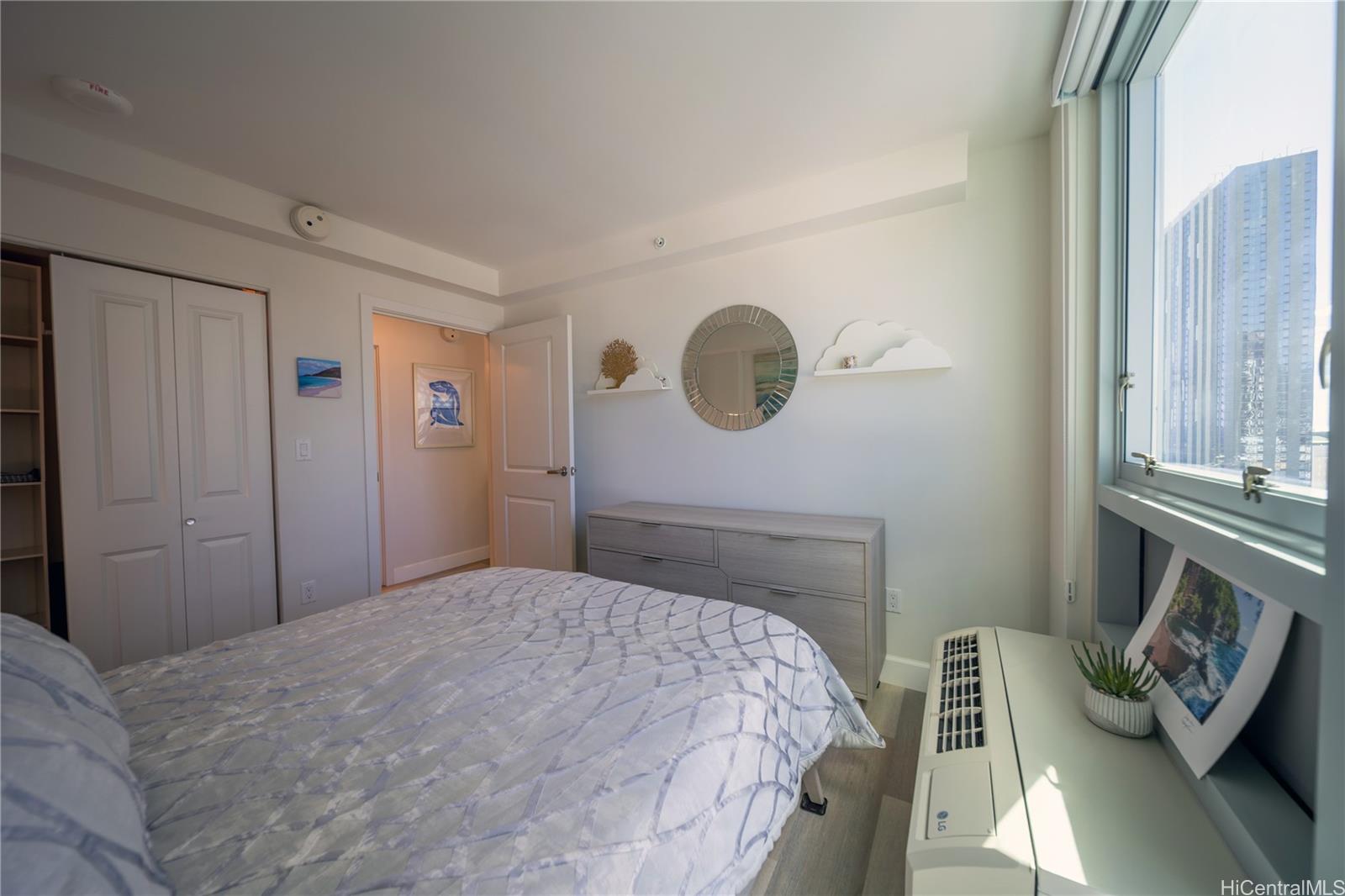 988 Halekauwila condo # 1202, Honolulu, Hawaii - photo 8 of 24