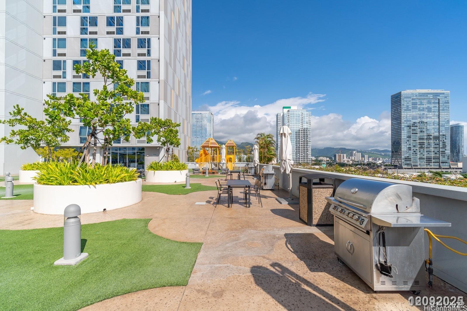 988 Halekauwila St Honolulu - Rental - photo 2 of 23