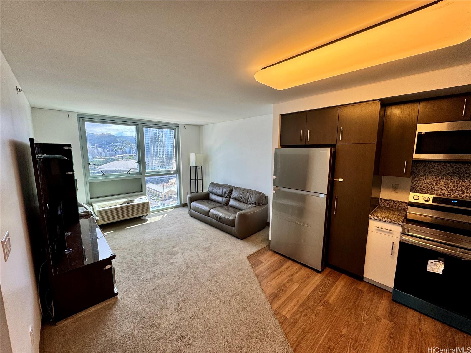 988 Halekauwila condo # 1613, Honolulu, Hawaii - photo 2 of 25