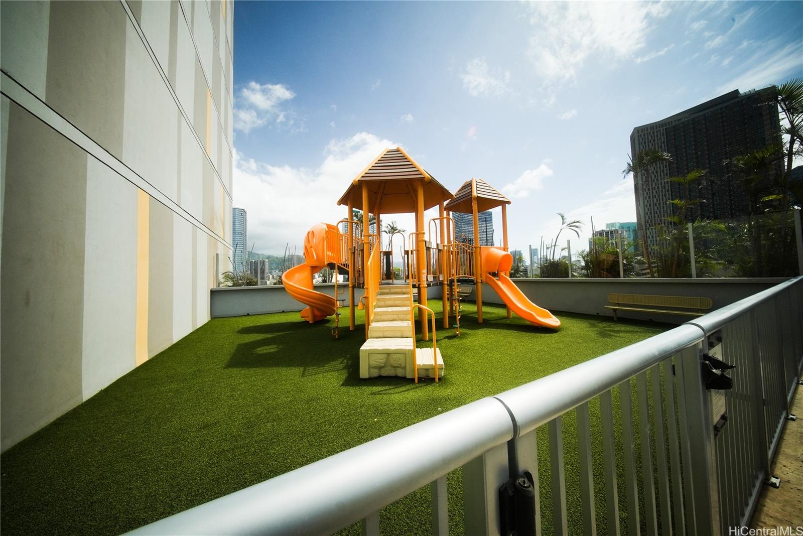 988 Halekauwila condo # 1712, Honolulu, Hawaii - photo 11 of 14