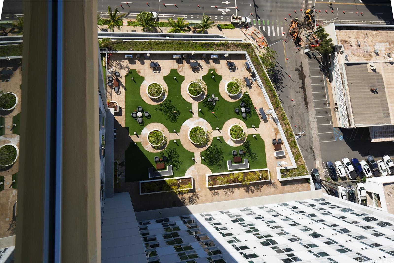 988 Halekauwila condo # 1712, Honolulu, Hawaii - photo 13 of 14