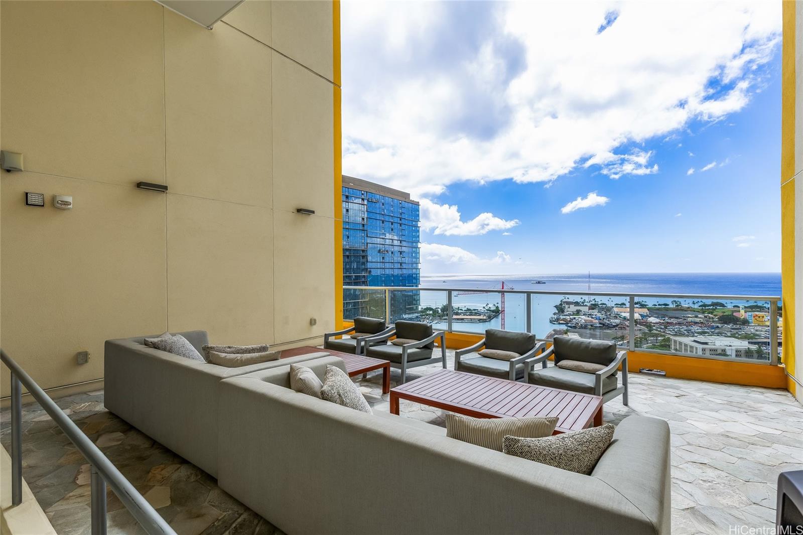 Ke Kilohana condo # 1812, Honolulu, Hawaii - photo 21 of 25