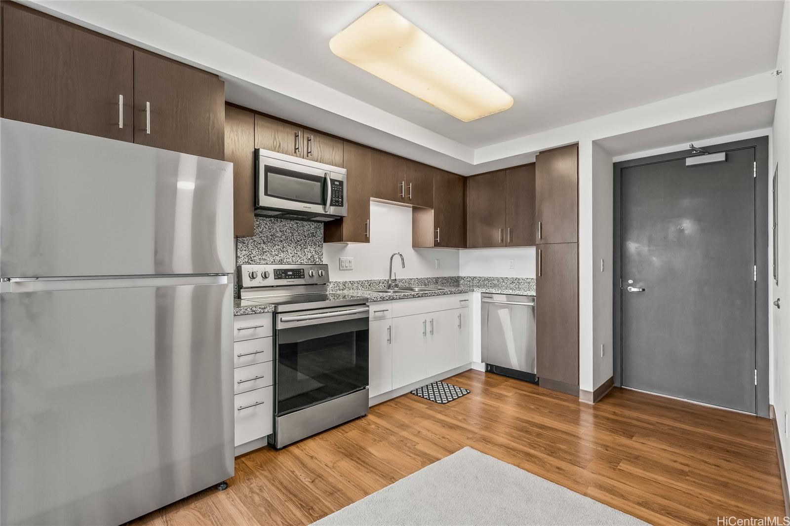 Ke Kilohana condo # 1812, Honolulu, Hawaii - photo 4 of 25