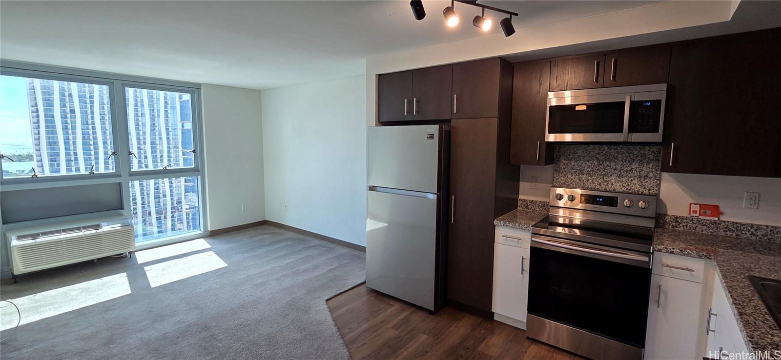 988 Halekauwila Street Honolulu - Rental - photo 16 of 23