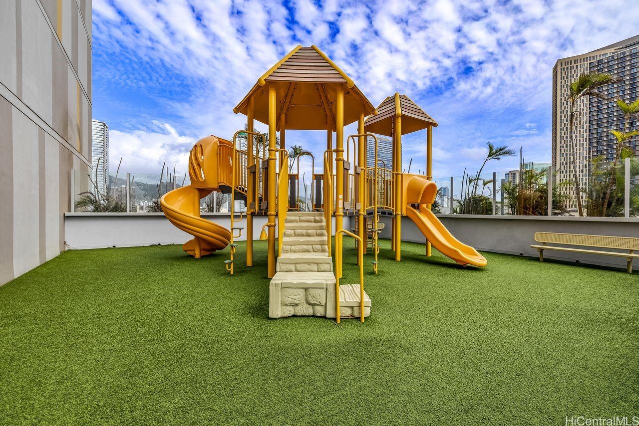 988 Halekauwila condo # 3012, Honolulu, Hawaii - photo 13 of 25