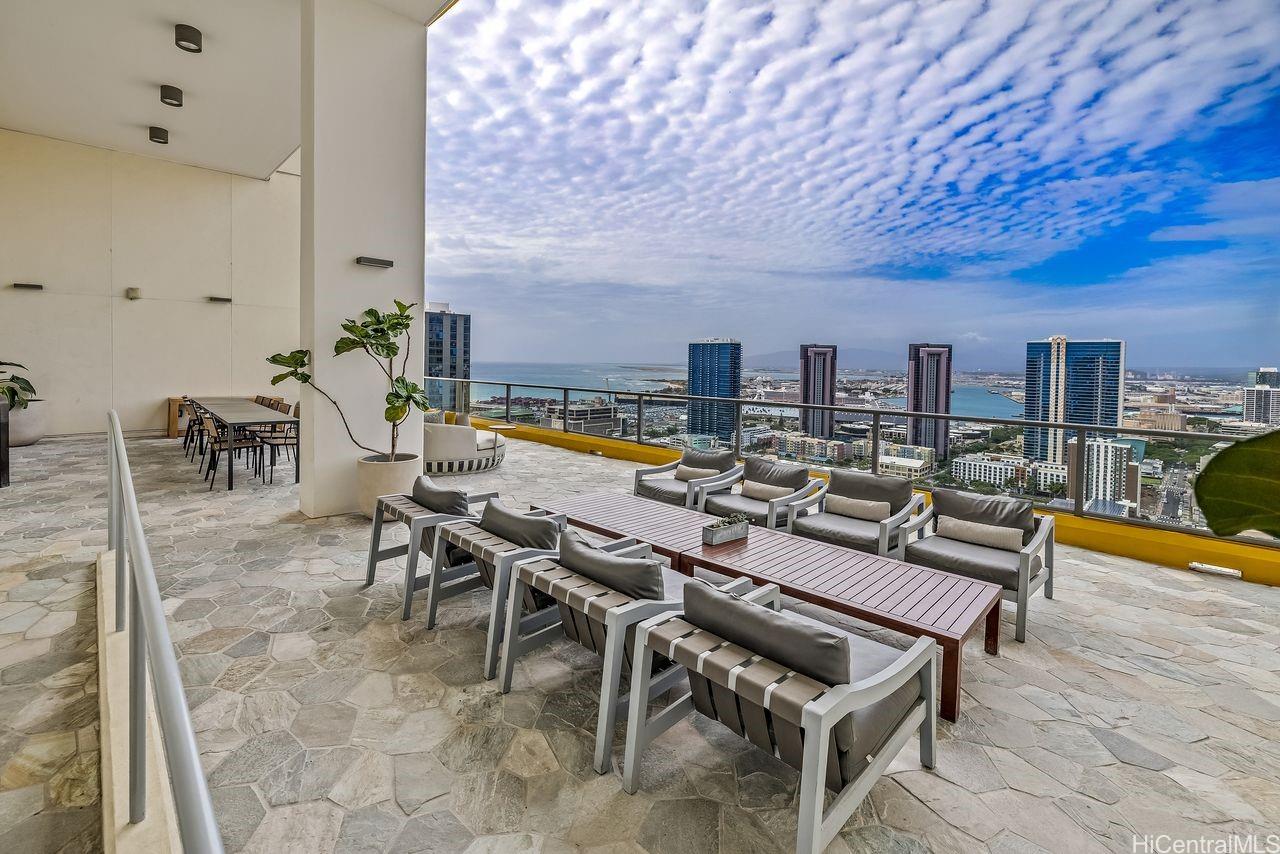 988 Halekauwila condo # 3012, Honolulu, Hawaii - photo 24 of 25