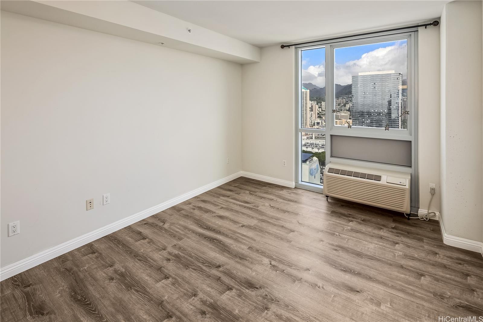 988 Halekauwila condo # 3012, Honolulu, Hawaii - photo 8 of 25