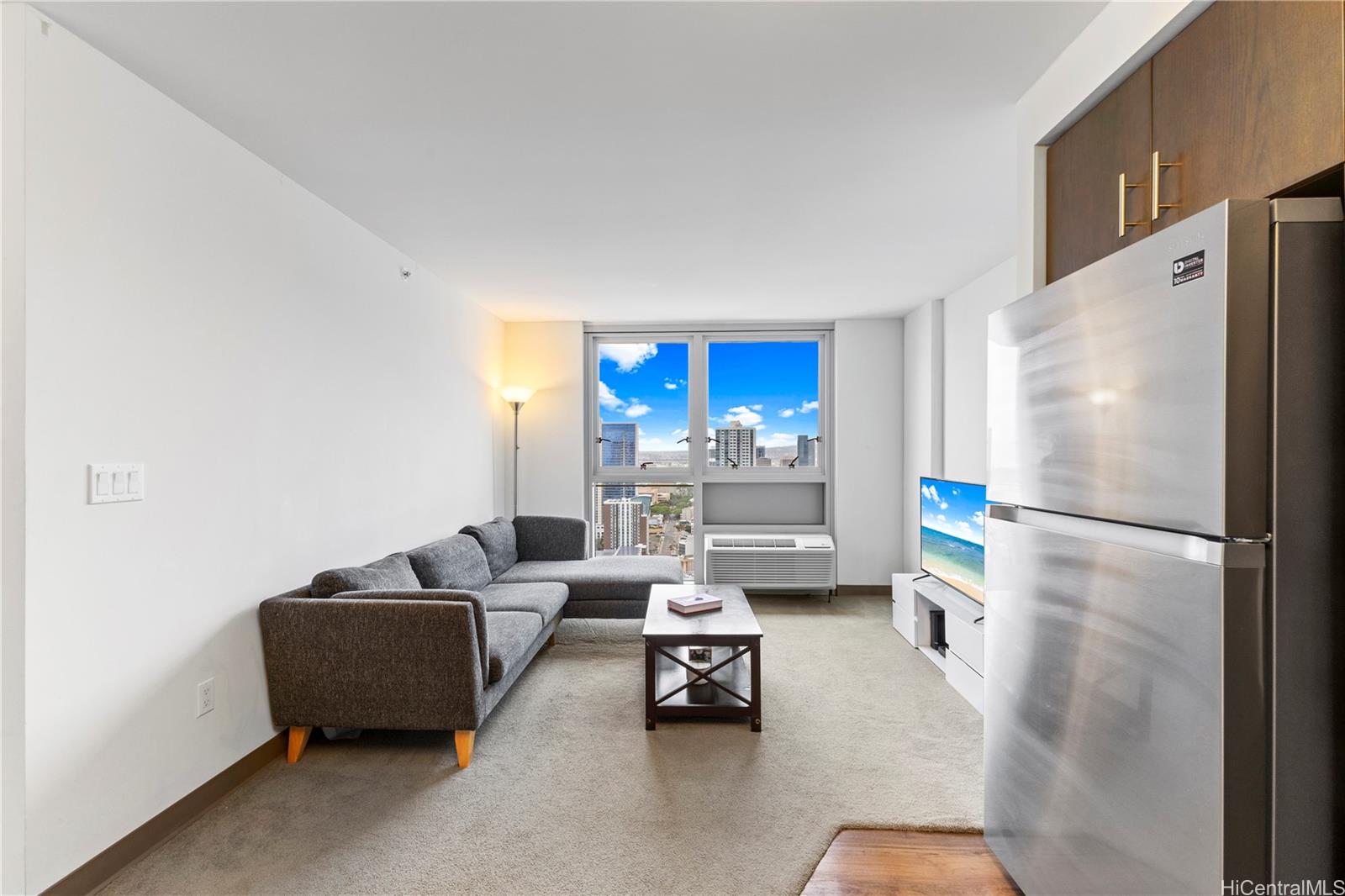 988 Halekauwila condo # 3305, Honolulu, Hawaii - photo 2 of 25