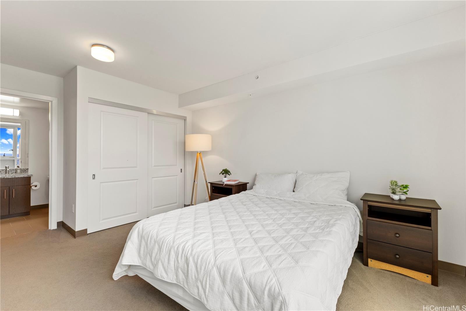 988 Halekauwila condo # 3305, Honolulu, Hawaii - photo 17 of 25