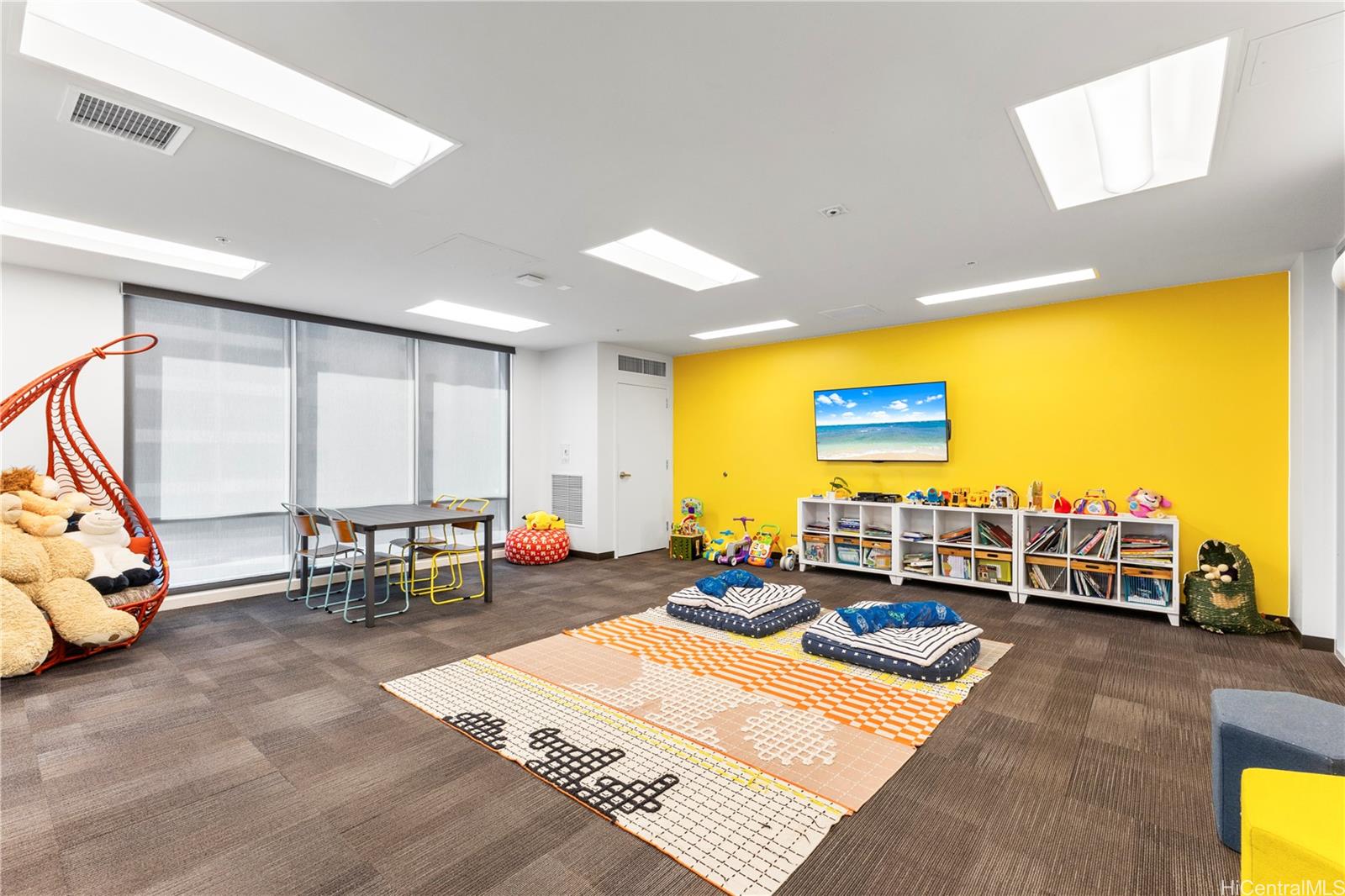 988 Halekauwila condo # 3305, Honolulu, Hawaii - photo 22 of 25