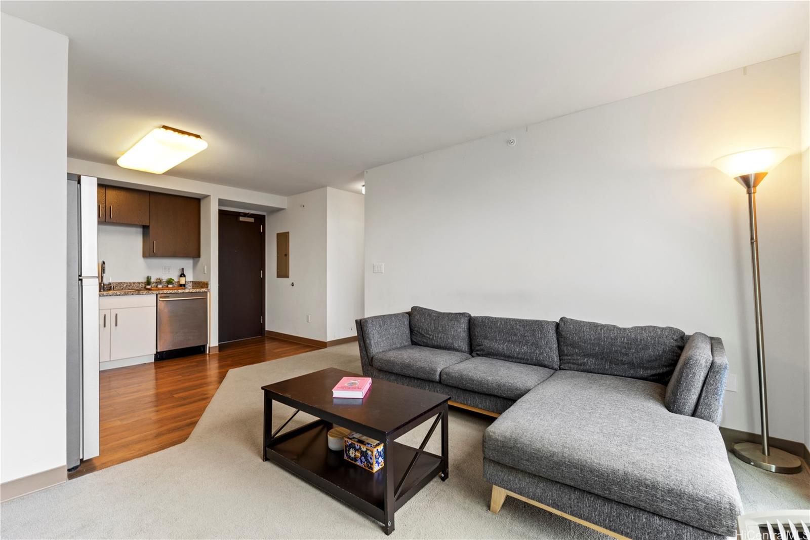 988 Halekauwila condo # 3305, Honolulu, Hawaii - photo 6 of 25