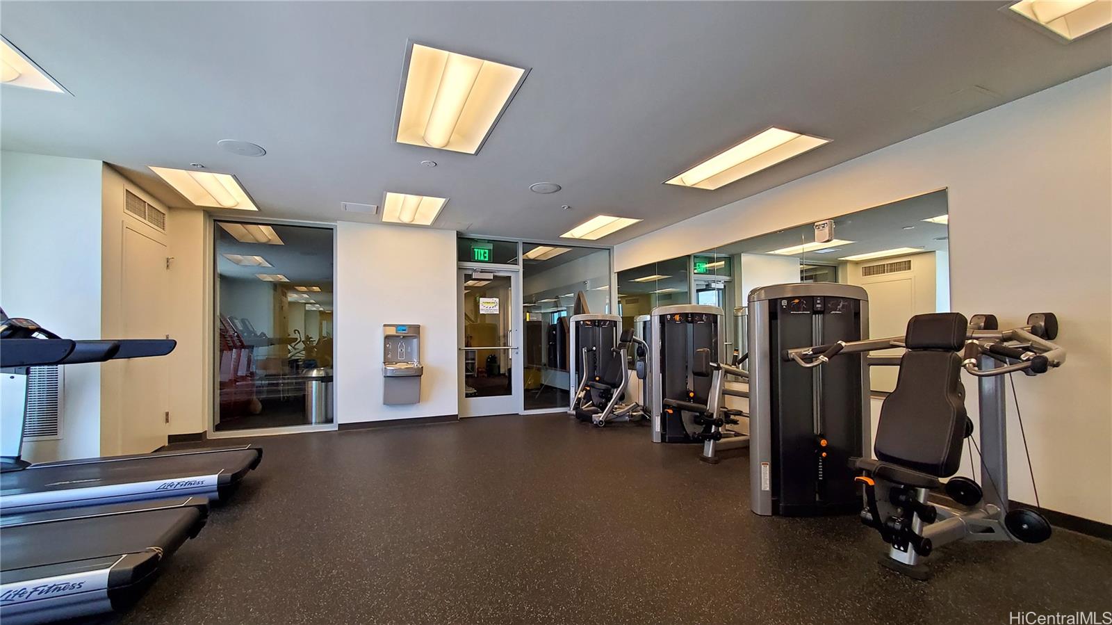 988 Halekauwila condo # 3410, Honolulu, Hawaii - photo 13 of 25