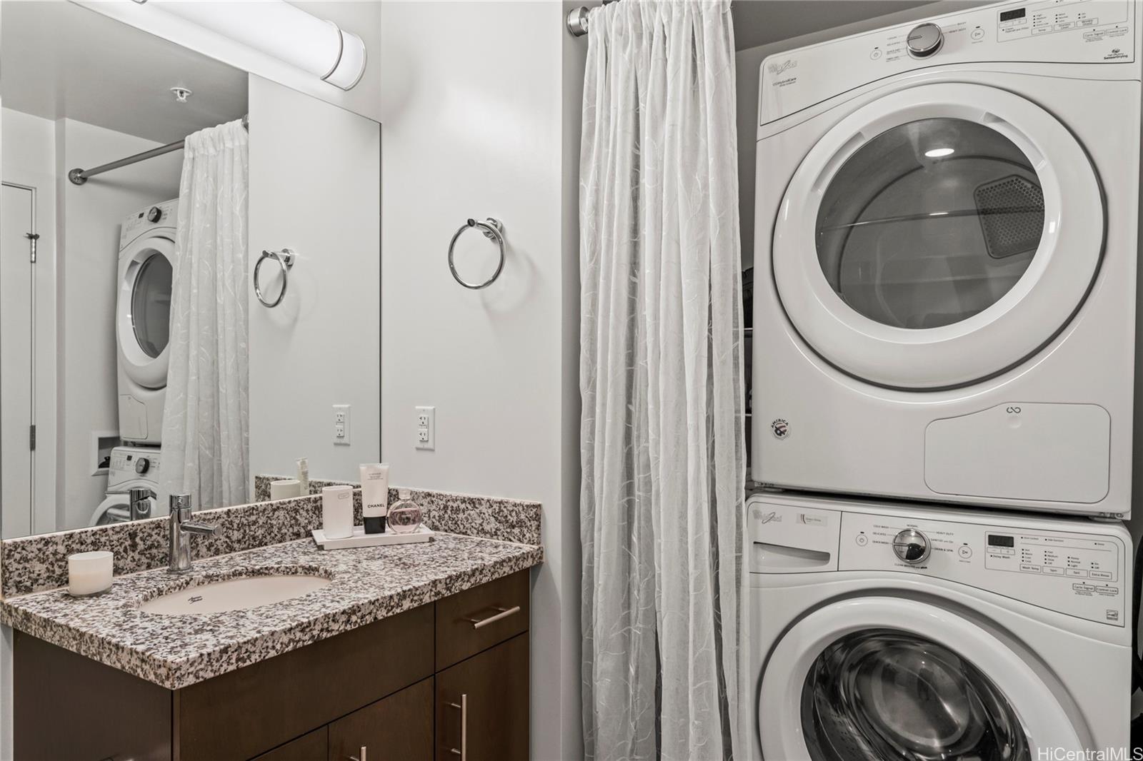 988 Halekauwila condo # 3502, Honolulu, Hawaii - photo 13 of 25