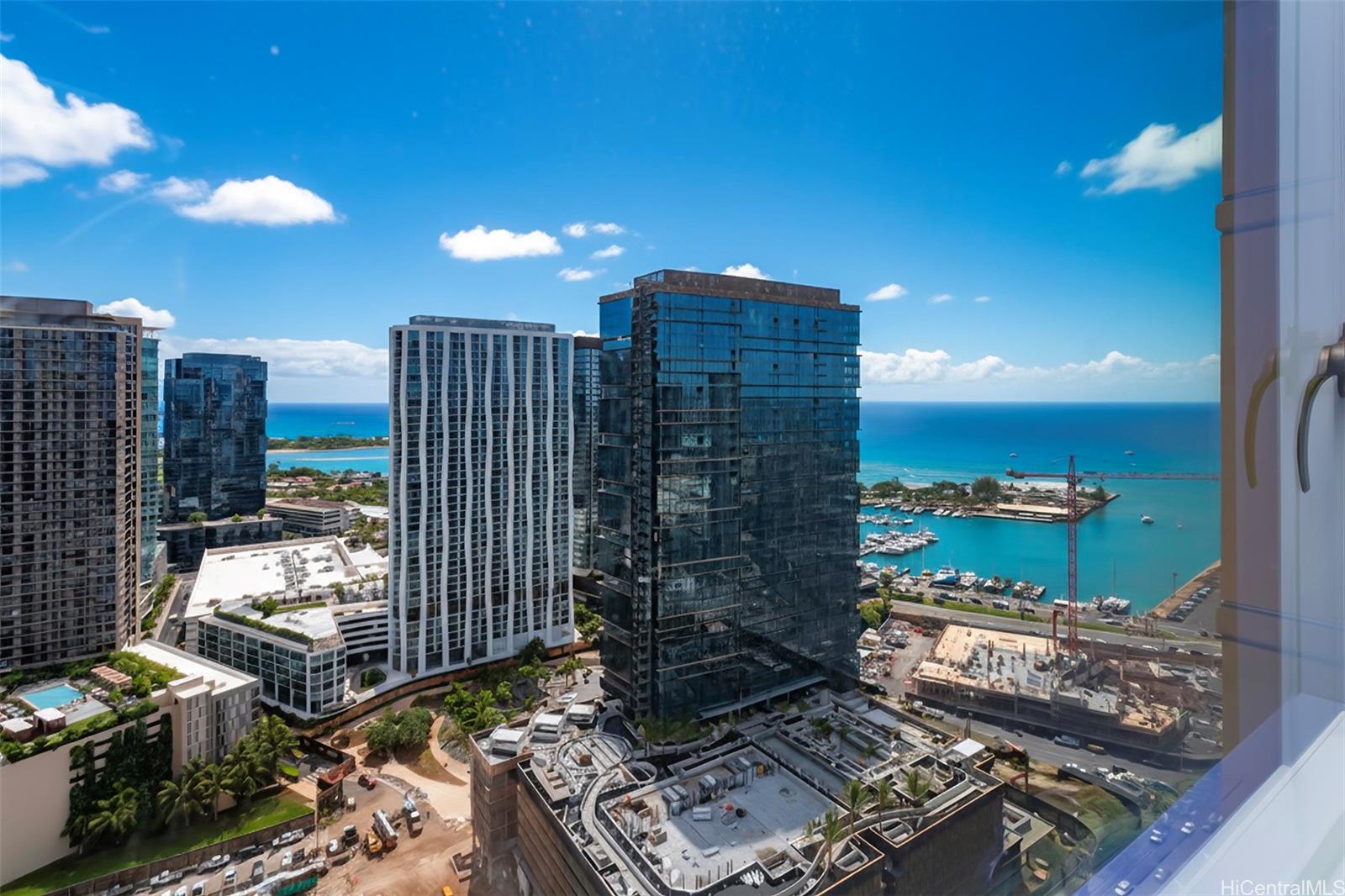 988 Halekauwila Street Honolulu - Rental - photo 2 of 22