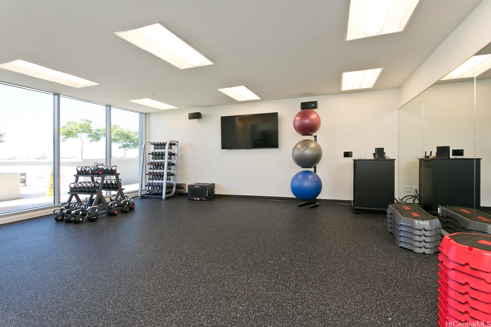 988 Halekauwila condo # 3907, Honolulu, Hawaii - photo 16 of 25