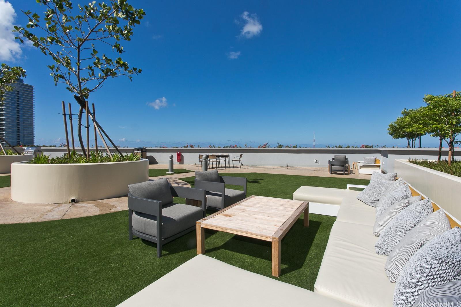 988 Halekauwila condo # 3907, Honolulu, Hawaii - photo 17 of 25