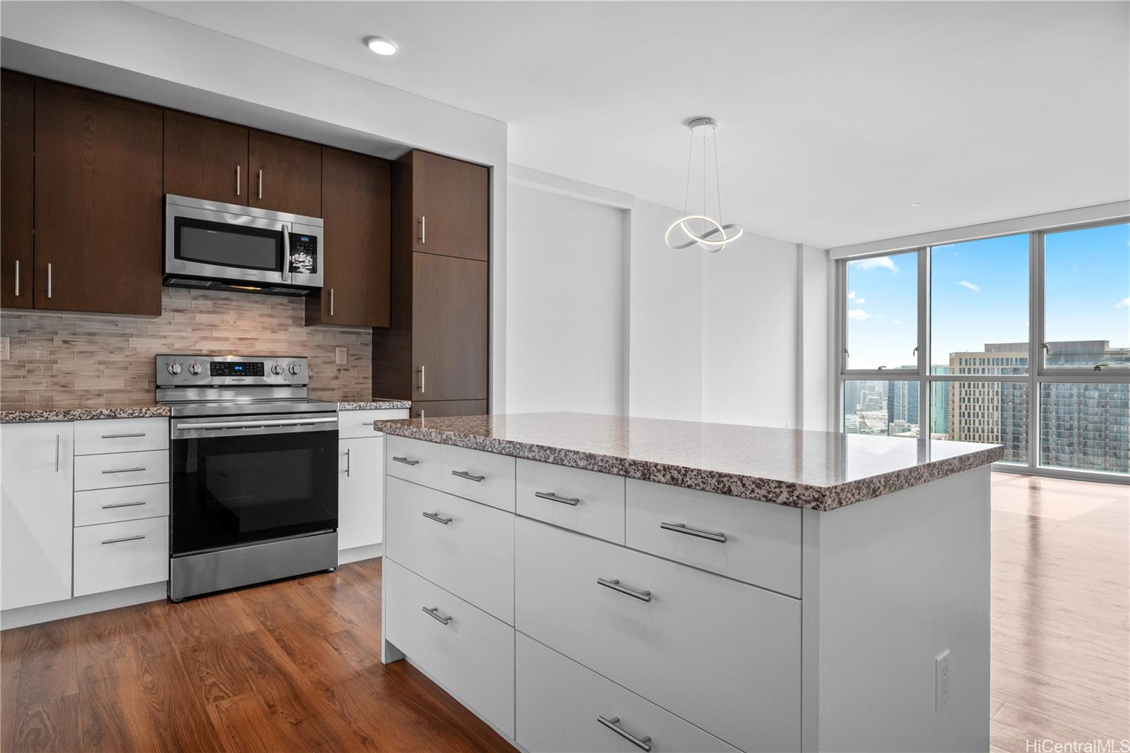 Ke Kilohana condo # 4208, Honolulu, Hawaii - photo 3 of 23