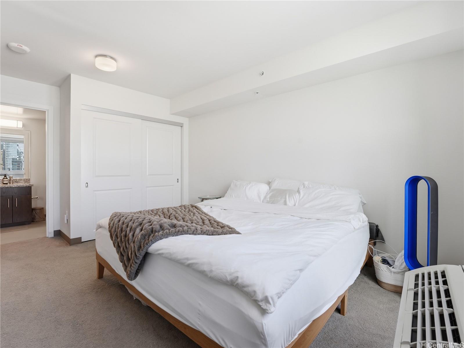 988 Halekauwila condo # 914, Honolulu, Hawaii - photo 13 of 25