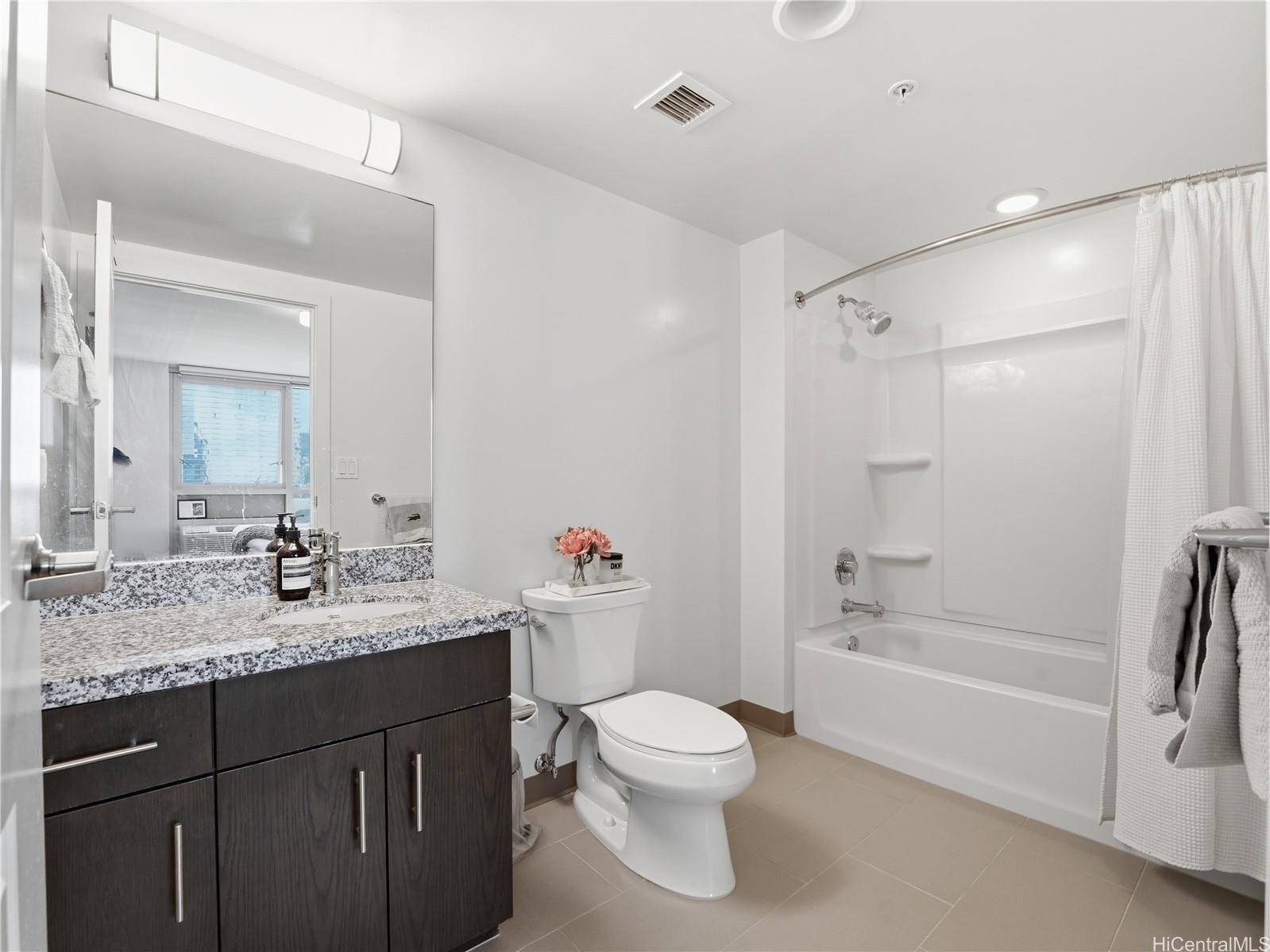 988 Halekauwila condo # 914, Honolulu, Hawaii - photo 4 of 25