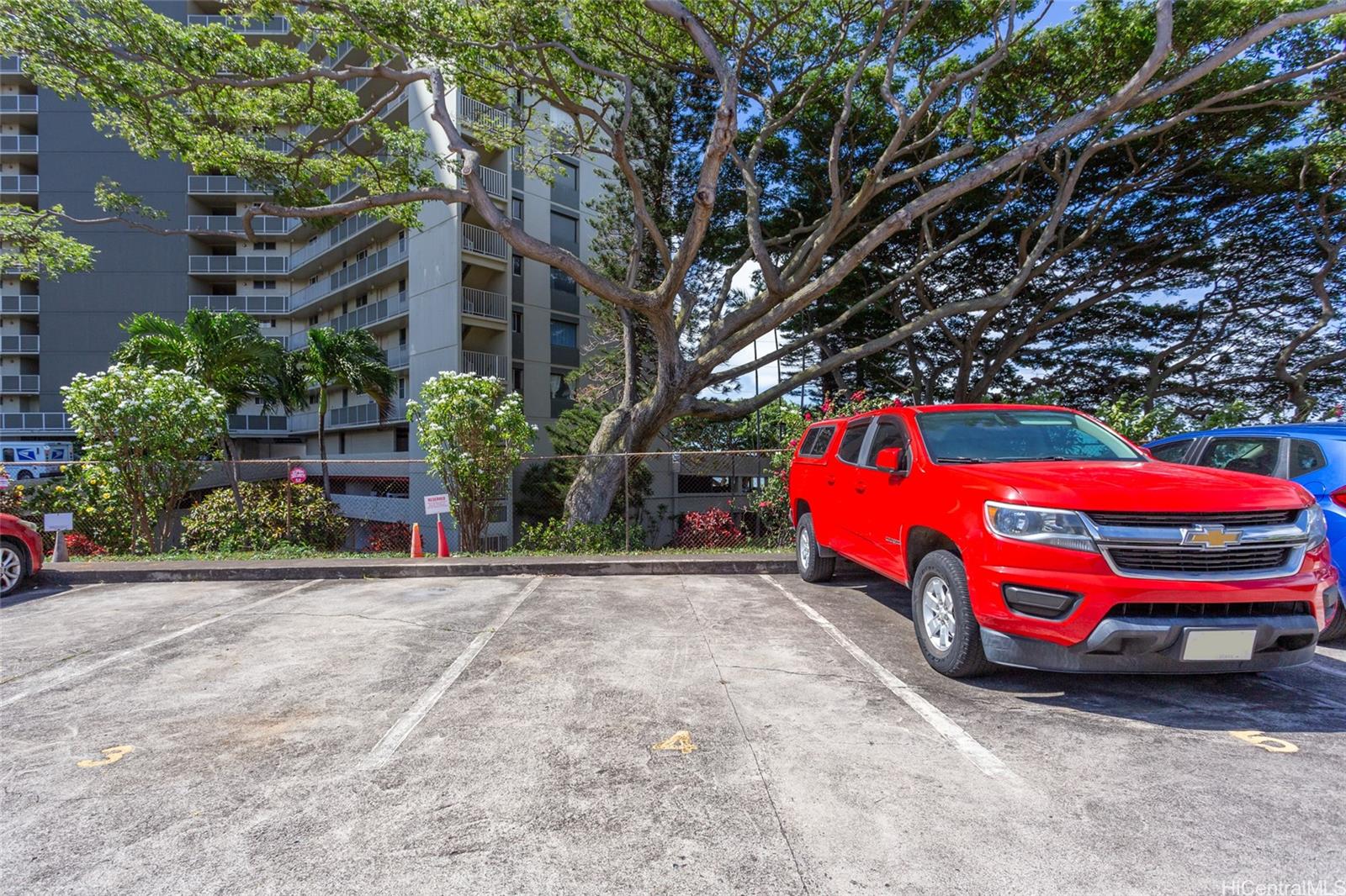 Pearlridge Sunset condo # B7, Aiea, Hawaii - photo 13 of 16