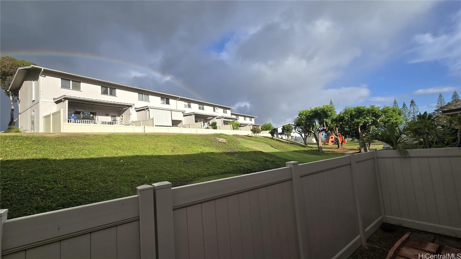 Ridgeway B1 condo # 26, Aiea, Hawaii - photo 8 of 16