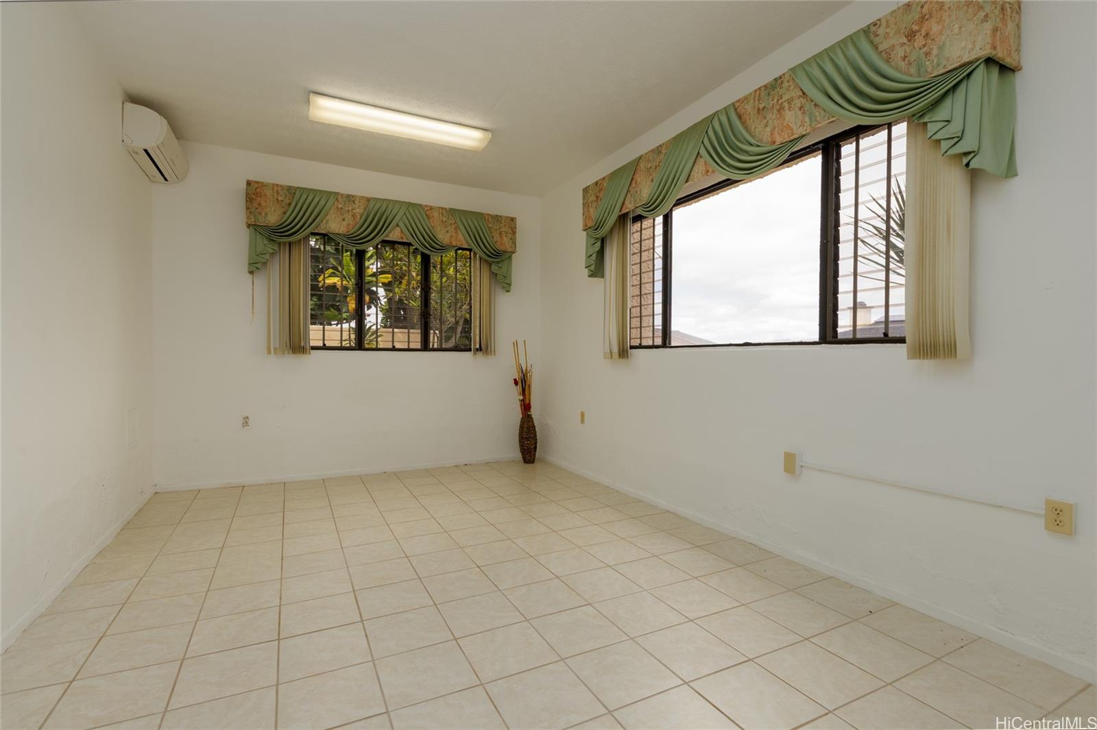 98-827  Ainanui Loop Royal Summit, PearlCity home - photo 18 of 25