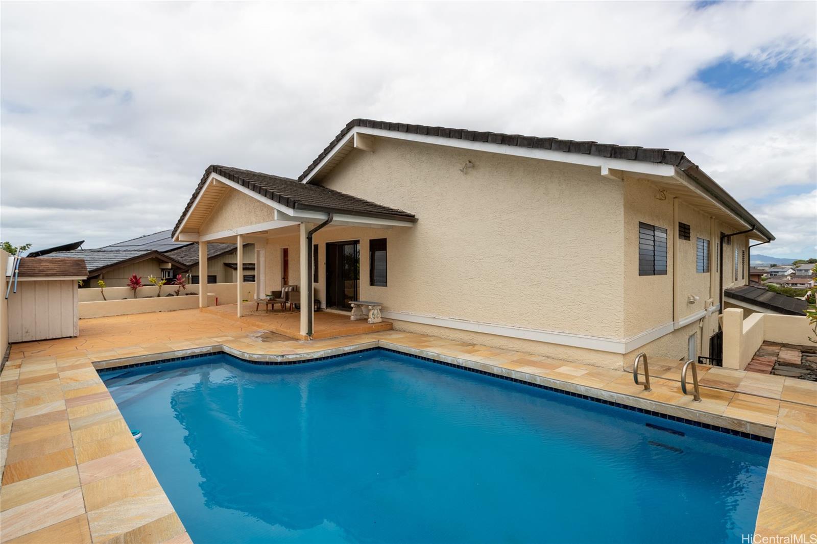 98-827  Ainanui Loop Royal Summit, PearlCity home - photo 22 of 25