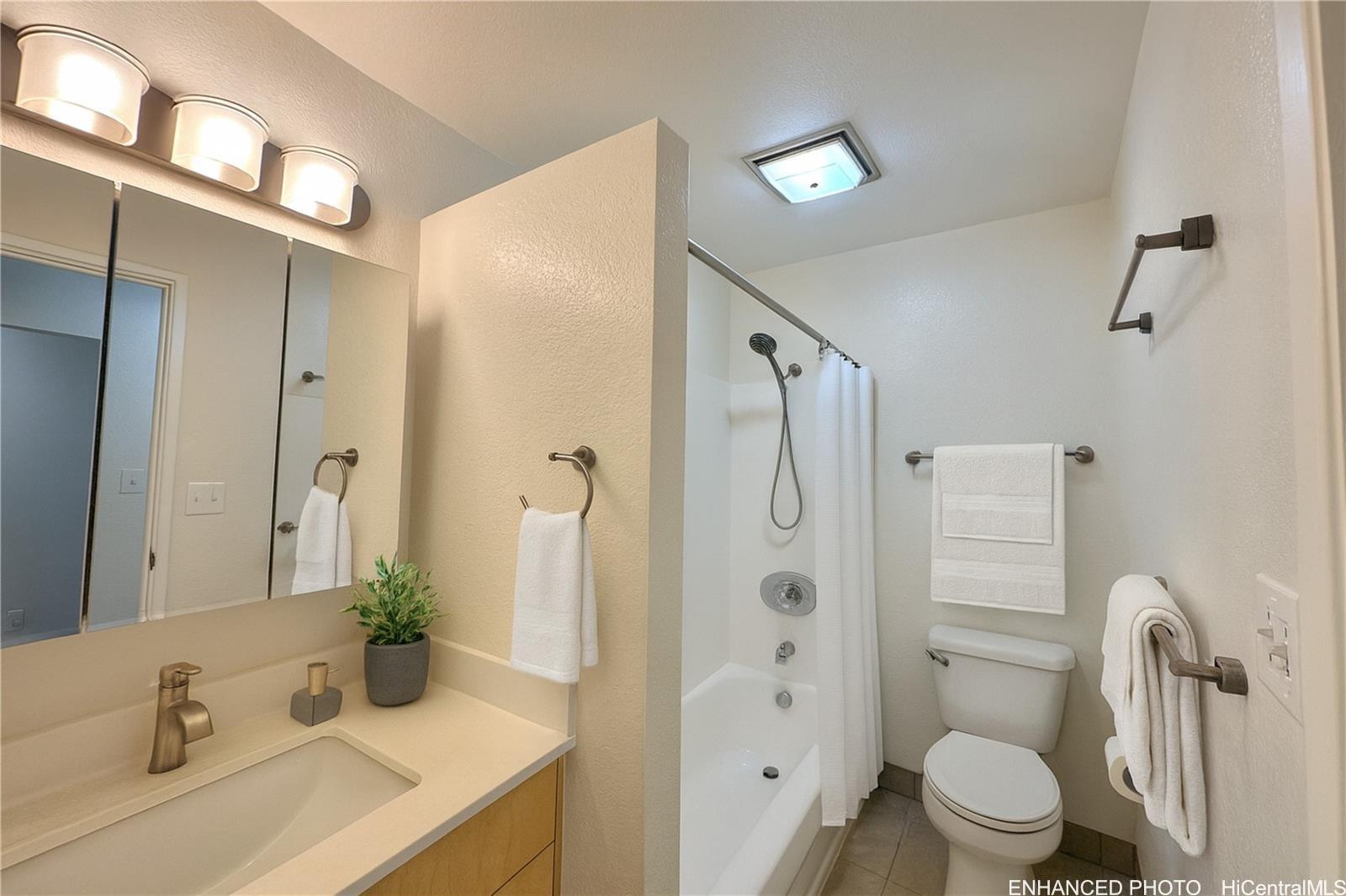 98-833 Noelani St townhouse # 155, Pearl City, Hawaii - photo 4 of 8