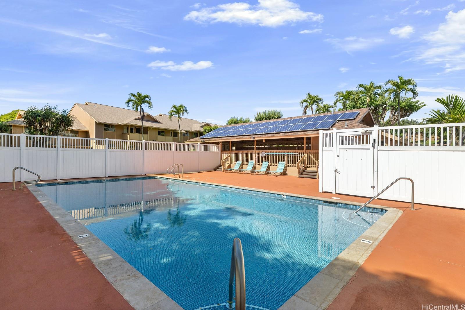 98-850 Noelani Street townhouse # 5-39, Pearl City, Hawaii - photo 3 of 5