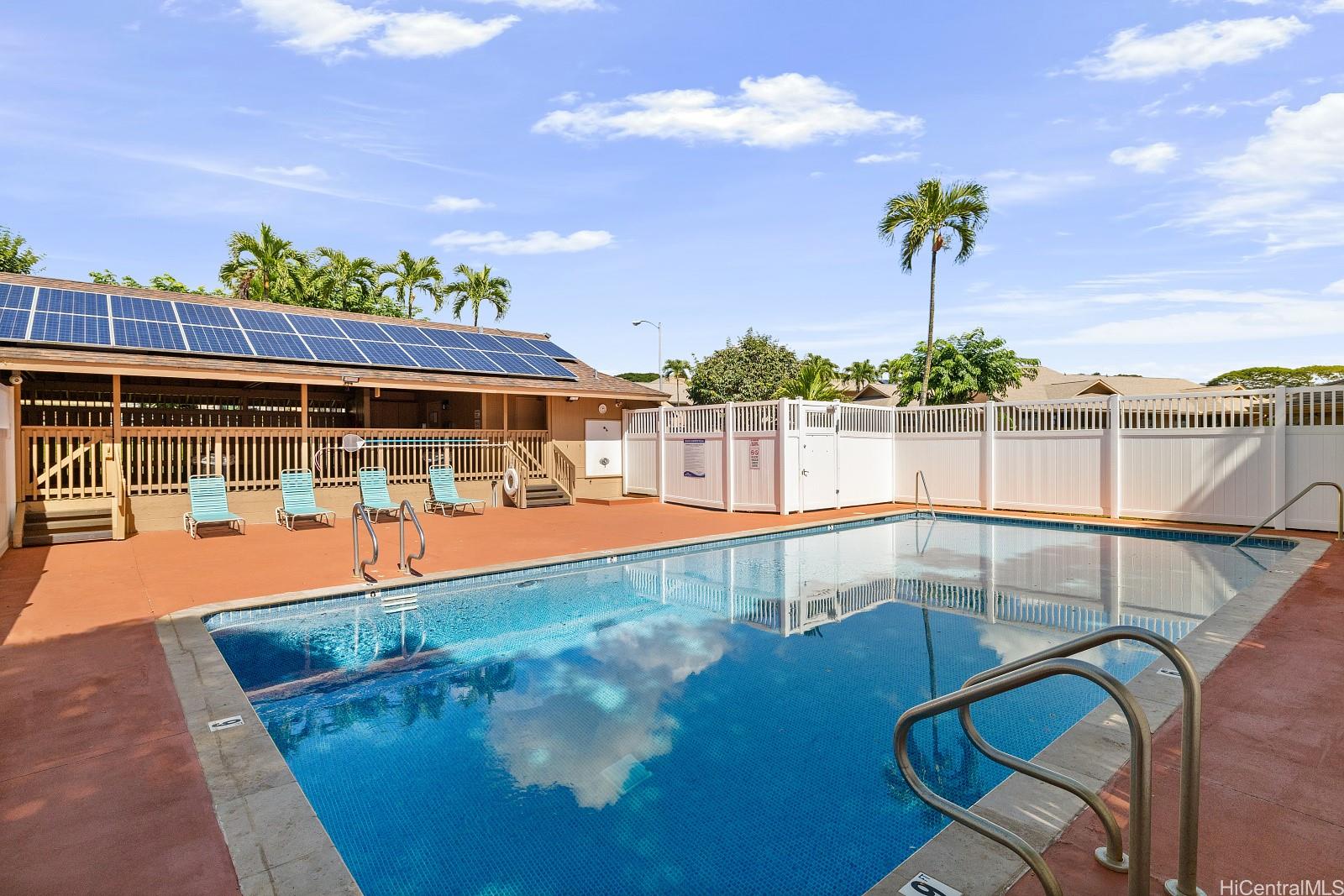 98-850 Noelani Street townhouse # 5-39, Pearl City, Hawaii - photo 4 of 5