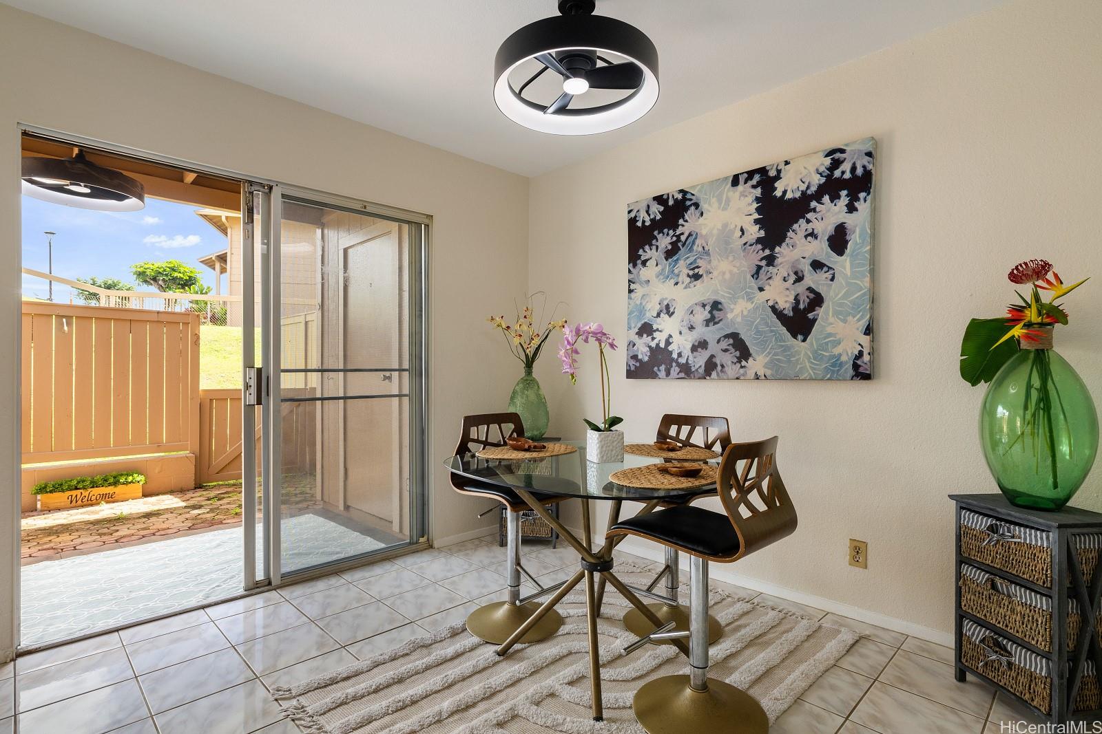 98-850 Noelani Street townhouse # 5-39, Pearl City, Hawaii - photo 4 of 25