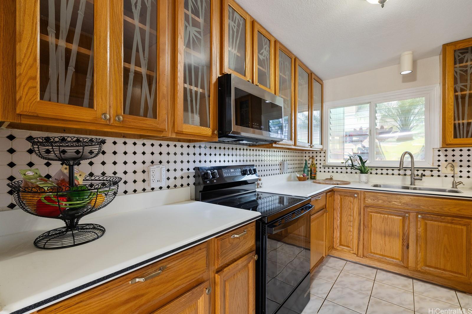 98-850 Noelani Street townhouse # 5-39, Pearl City, Hawaii - photo 5 of 25