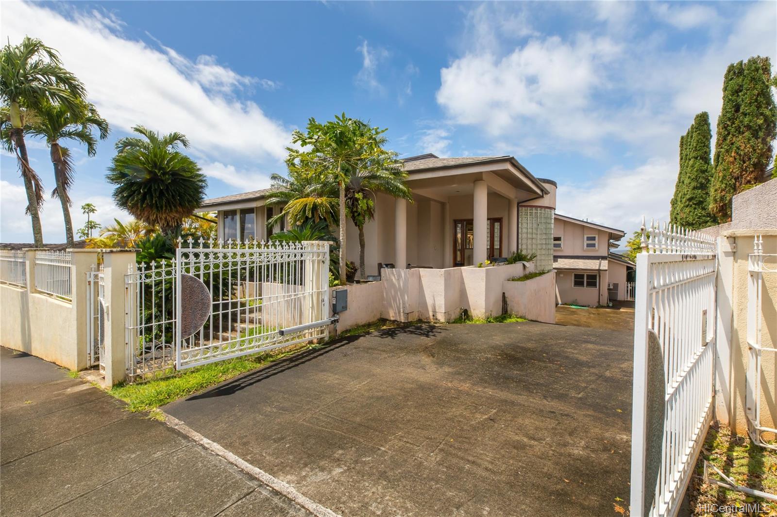 98866 Kaahele Street , Aiea, Hi 96701 Royal Summit
