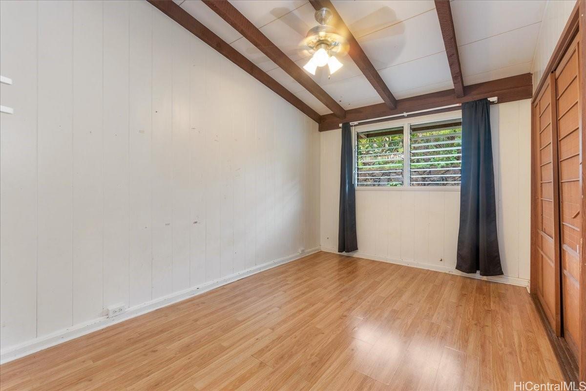 98-881  Kaamilo Street Aiea Heights, PearlCity home - photo 9 of 15