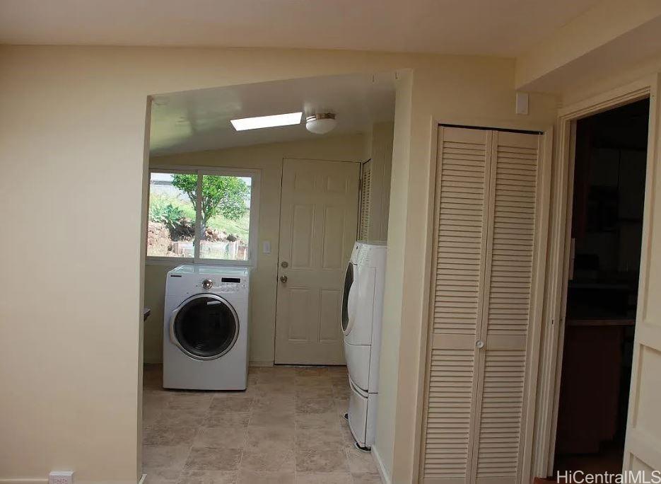 98-940 Iliee Street Aiea - Rental - photo 4 of 6