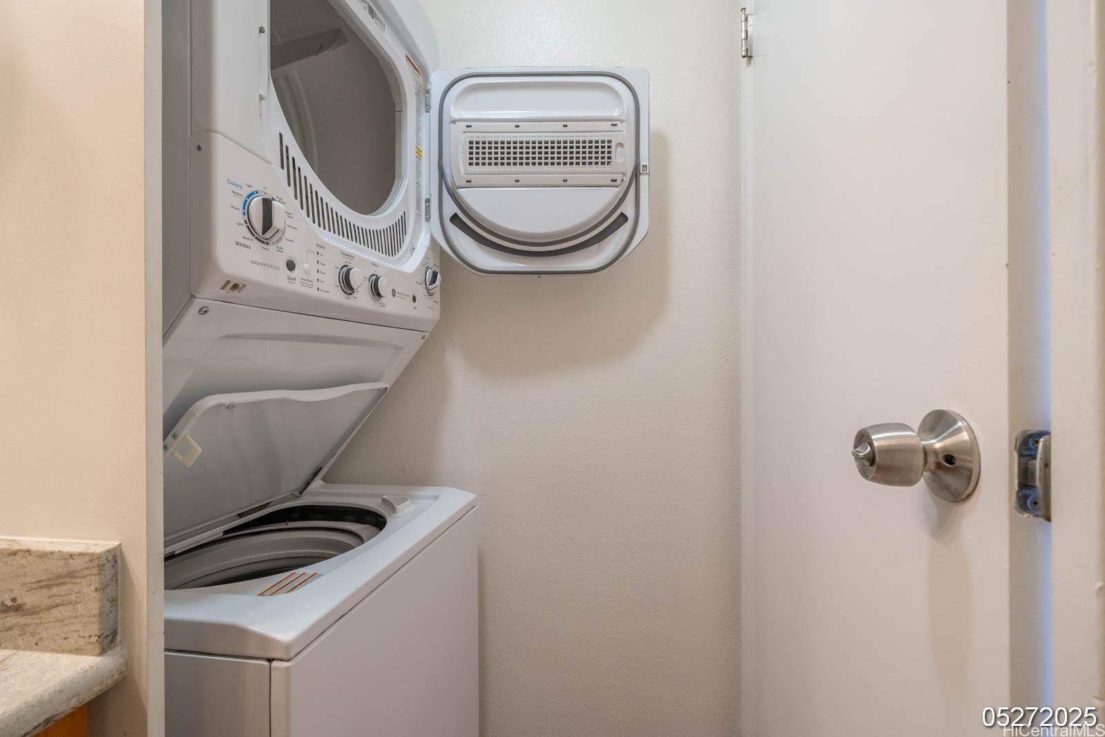 98-99 Uao Pl Aiea - Rental - photo 19 of 25