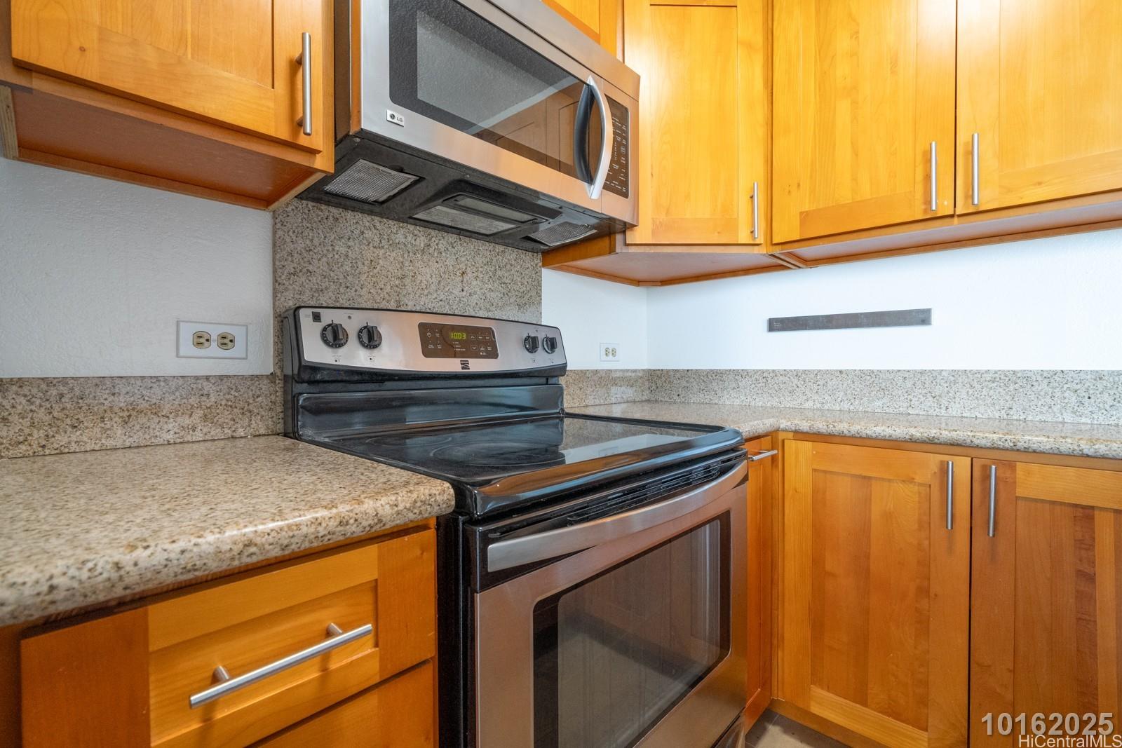 98-99 Uao Place Aiea - Rental - photo 16 of 25