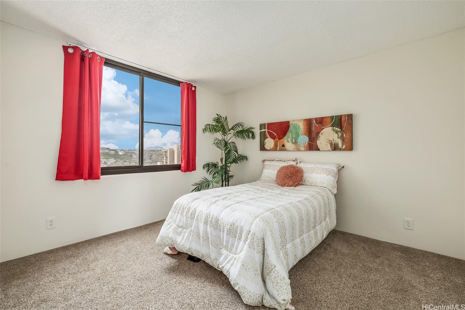 Franklin Towers condo # 17B, Honolulu, Hawaii - photo 12 of 23