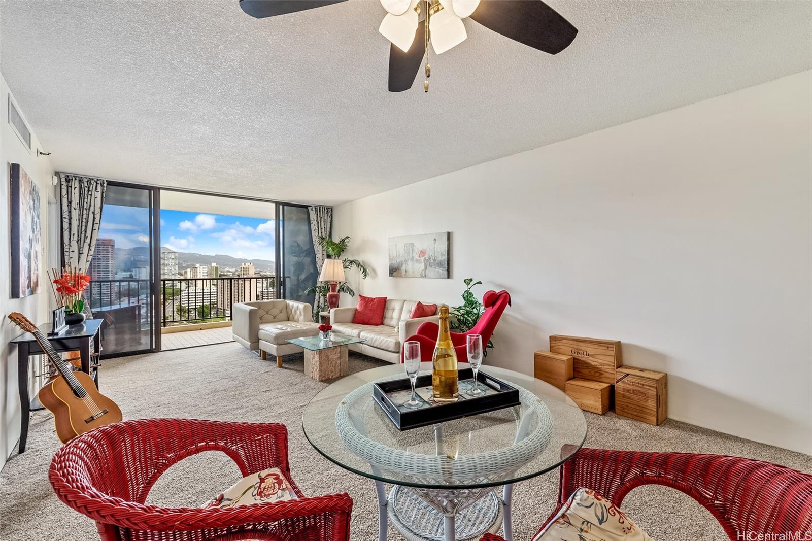 Franklin Towers condo # 17B, Honolulu, Hawaii - photo 22 of 23