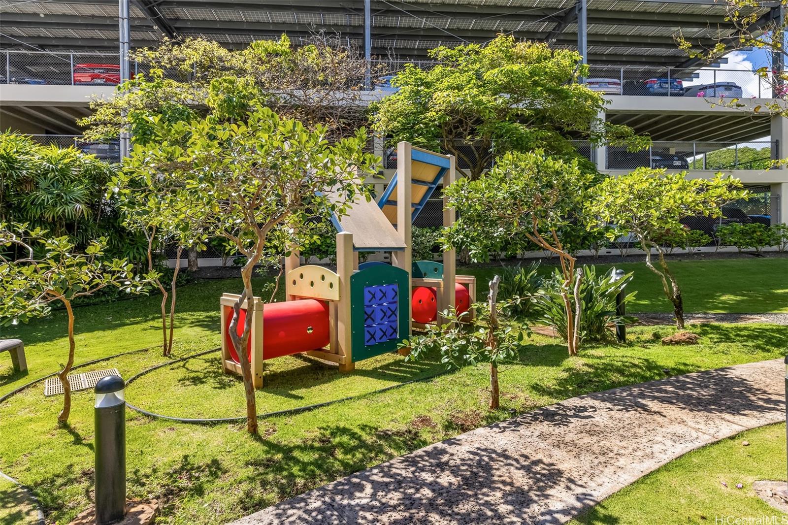 Franklin Towers condo # 17B, Honolulu, Hawaii - photo 10 of 23