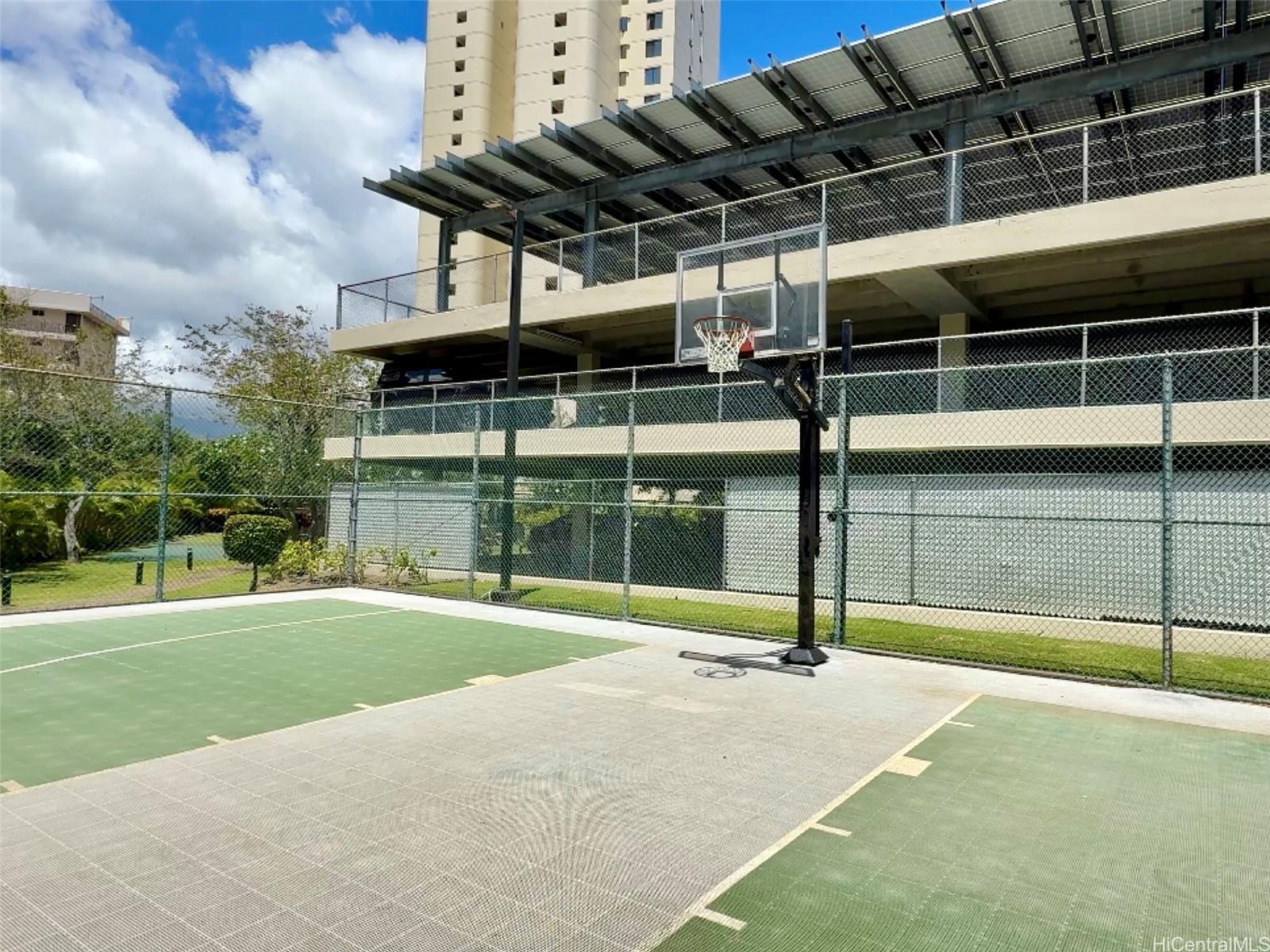 Franklin Towers condo # 19A, Honolulu, Hawaii - photo 23 of 25