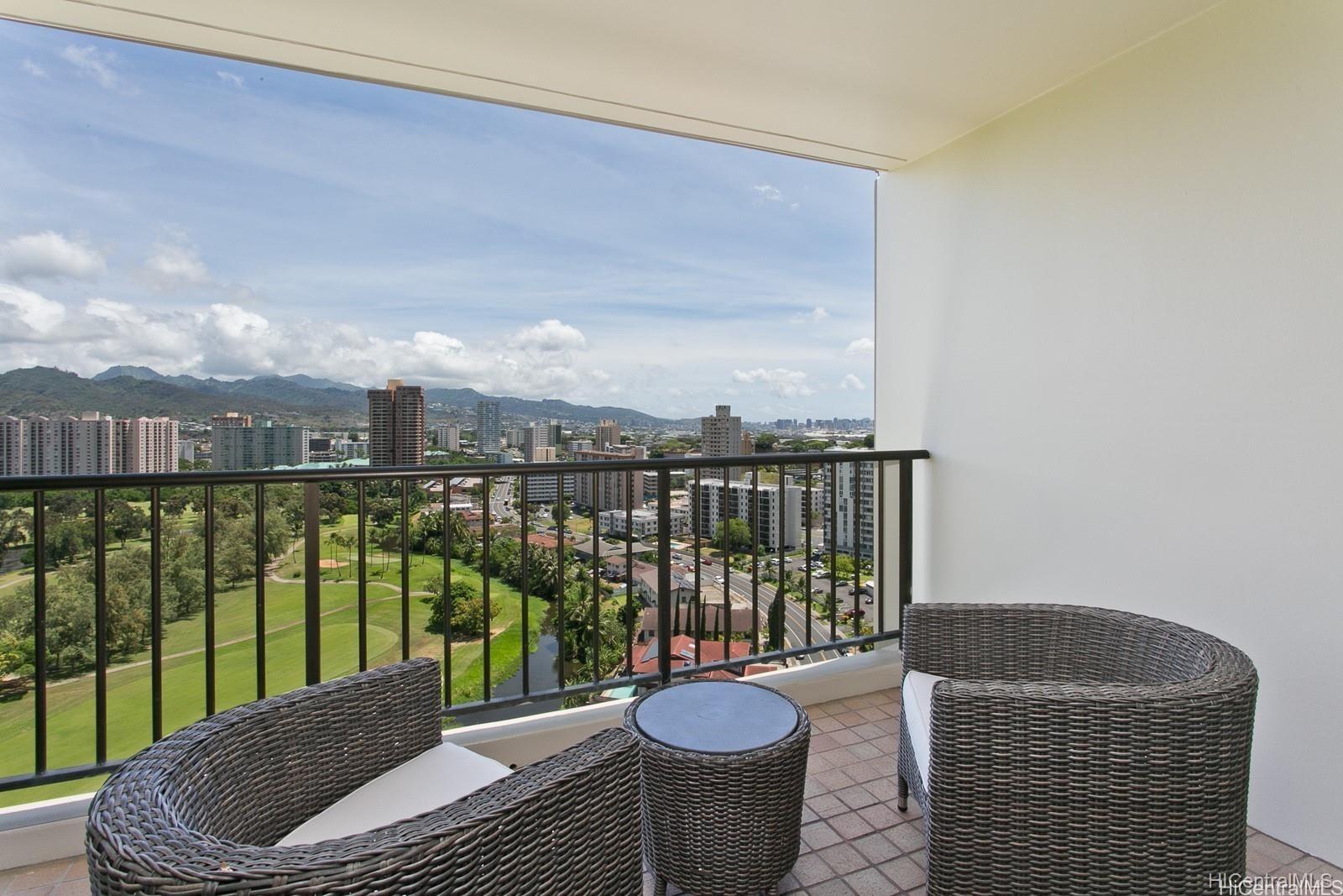 990 Ala Nanala Street Honolulu - Rental - photo 13 of 17