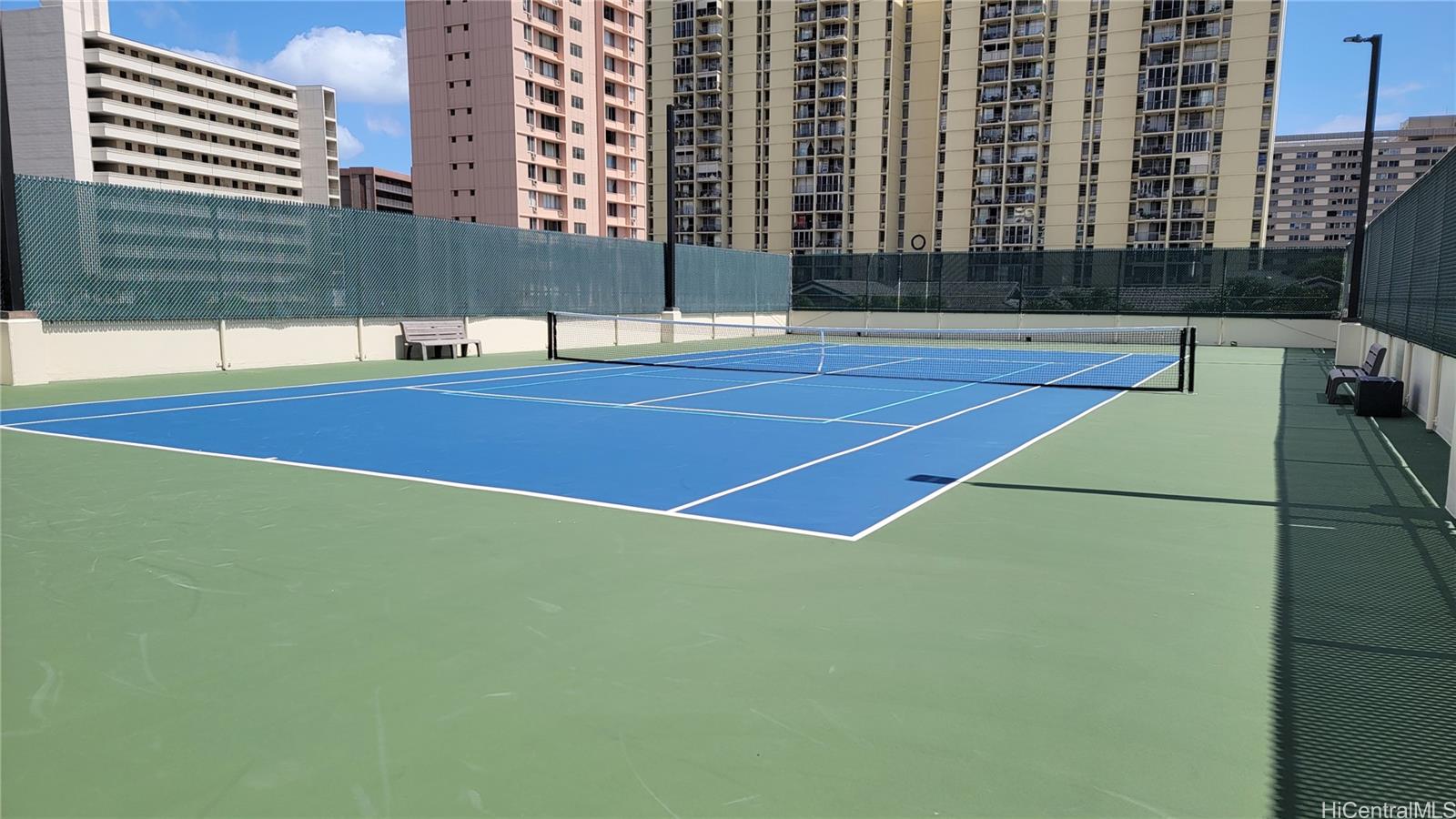 Franklin Towers condo # 22B, Honolulu, Hawaii - photo 9 of 11