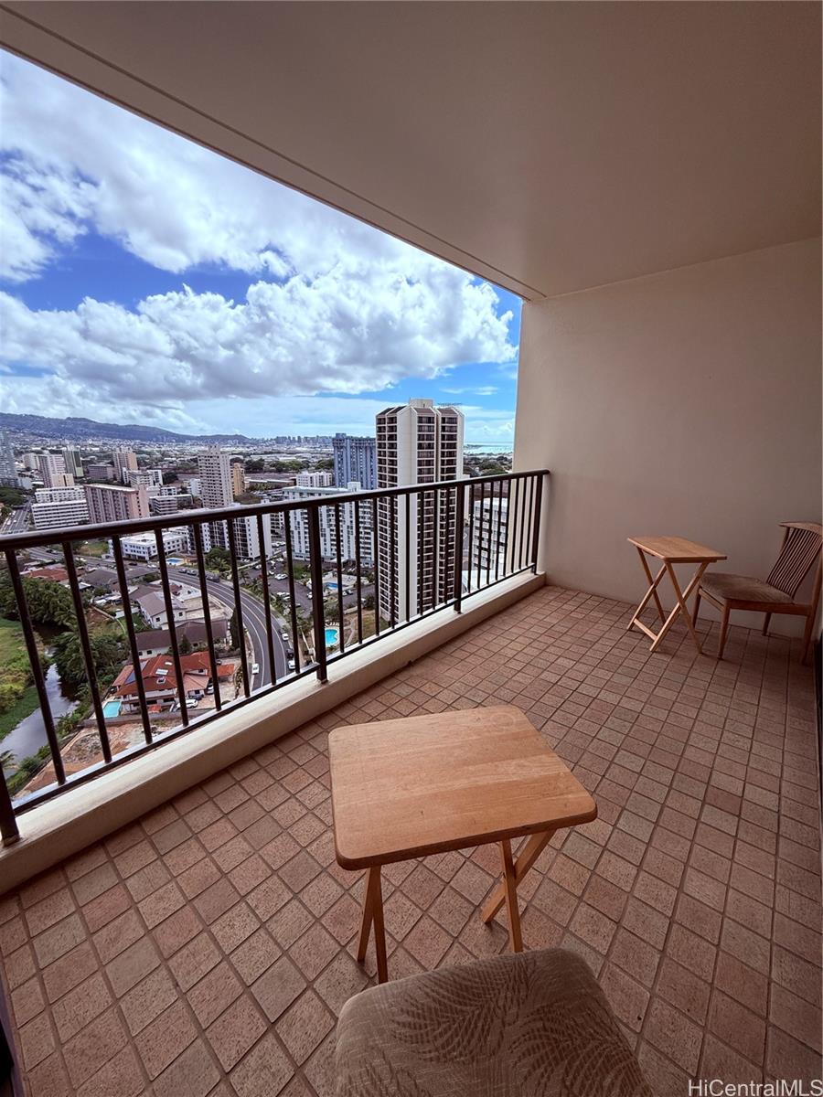 Franklin towers condo # 26B, Honolulu, Hawaii - photo 6 of 25