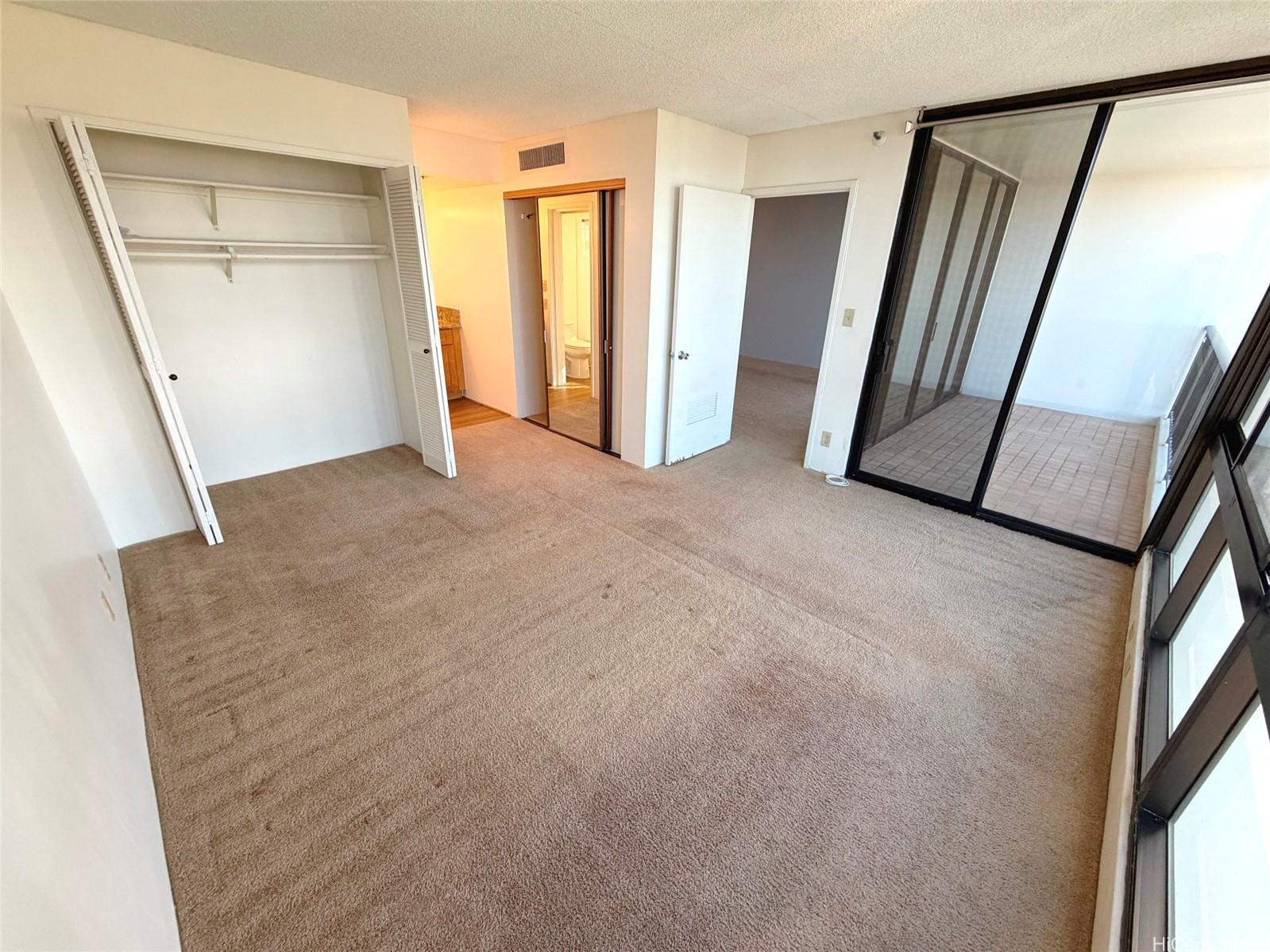 990 Ala Nanala St Honolulu - Rental - photo 17 of 24