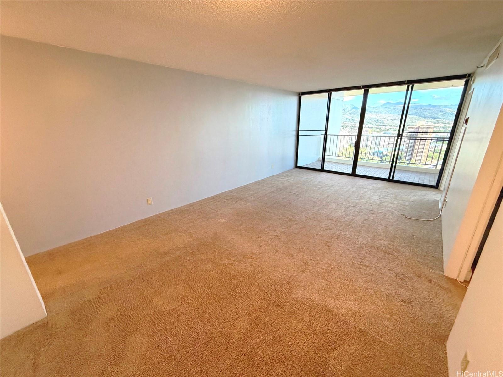 990 Ala Nanala St Honolulu - Rental - photo 6 of 24