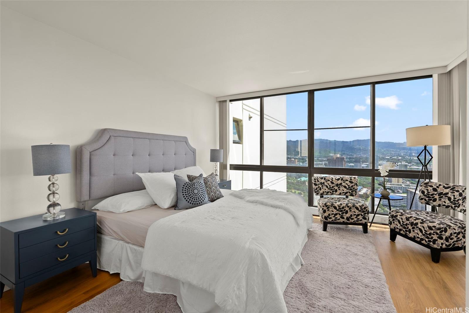 Franklin Towers condo # 35B, Honolulu, Hawaii - photo 10 of 25