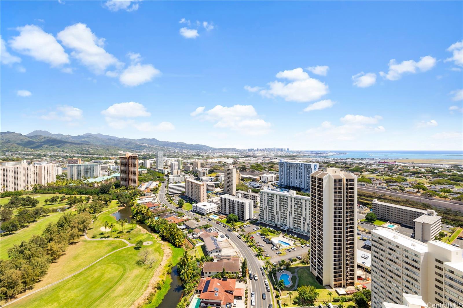 Franklin Towers condo # 36C, Honolulu, Hawaii - photo 5 of 25