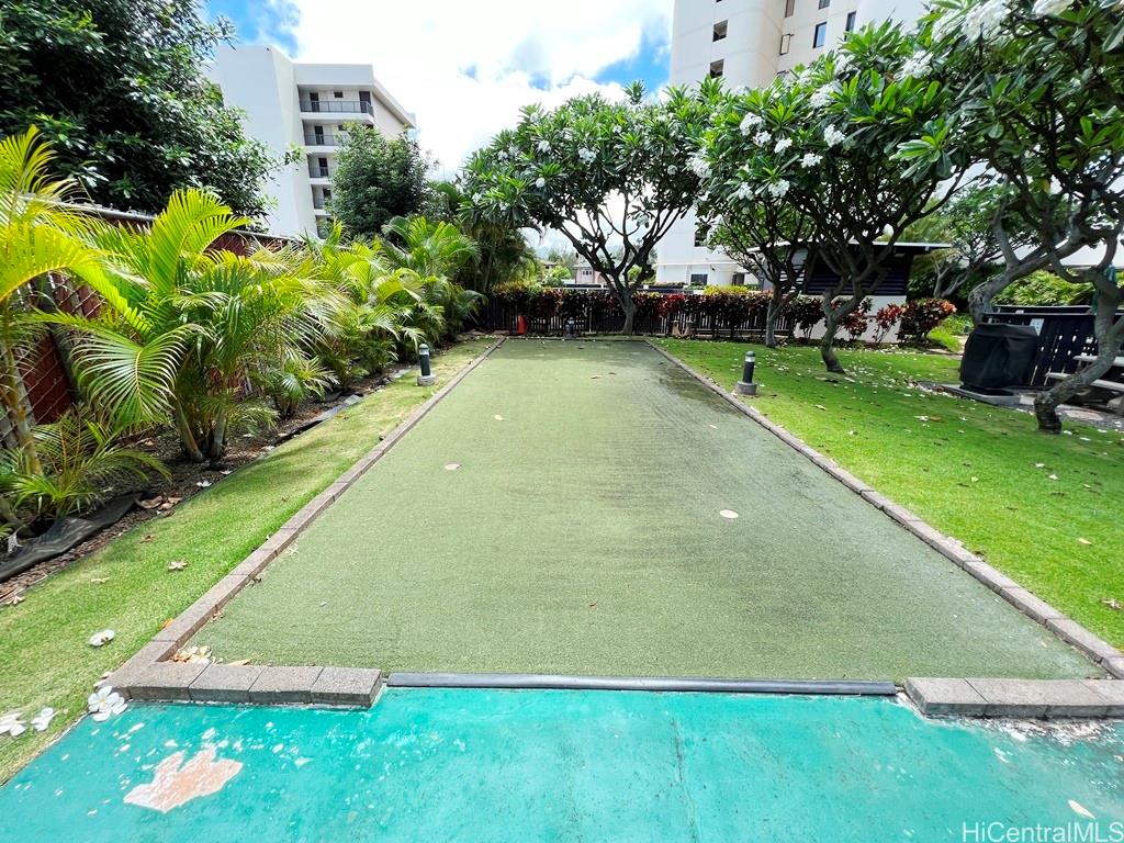 990 Ala Nanala St Honolulu - Rental - photo 22 of 25